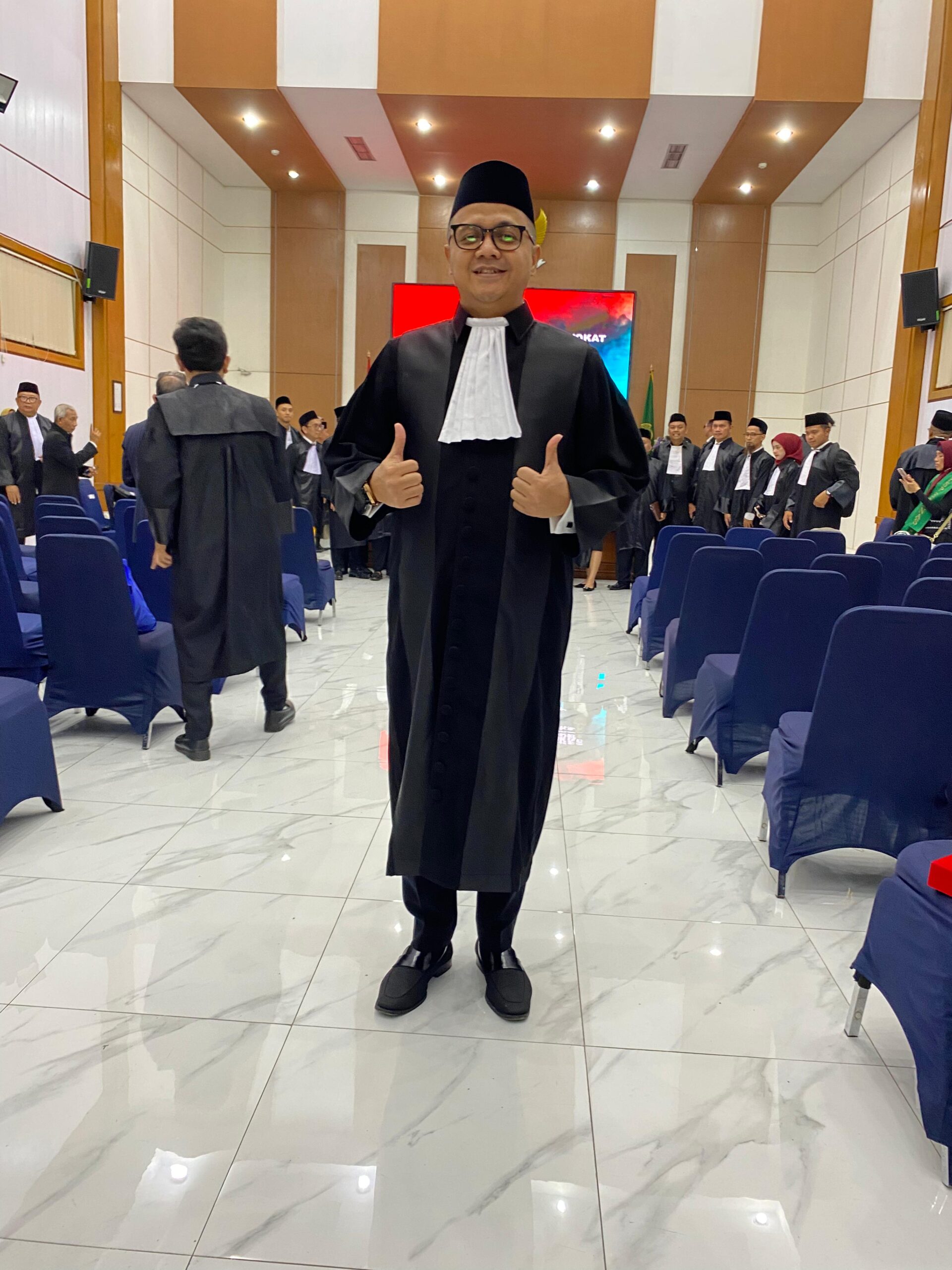 Renviel Navaroun,SH, Advokat OA PHIGMA Ikuti Sumpah di PT Jawa Barat