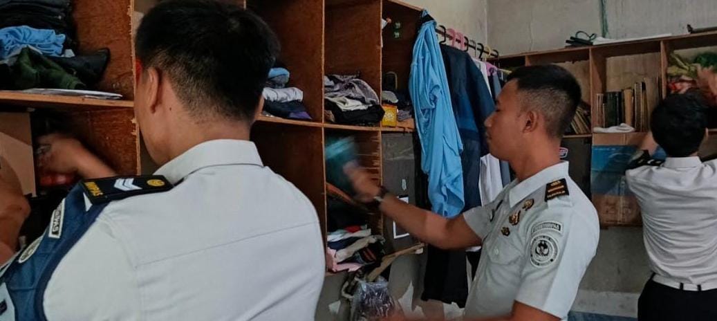 Cegah Gangguan Kamtib, Rutan Kelas IIB Gresik Perketat Pengawasan Lewat Razia Rutin Kamar Warga Binaan