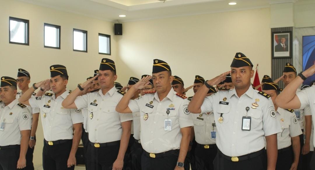 Rutan Kelas I Surabaya Gelar Apel Awal Tahun 2026, Terima Arahan Langsung dari Menko Hukum, HAM, Imigrasi dan Pemasyarakatan Secara Daring