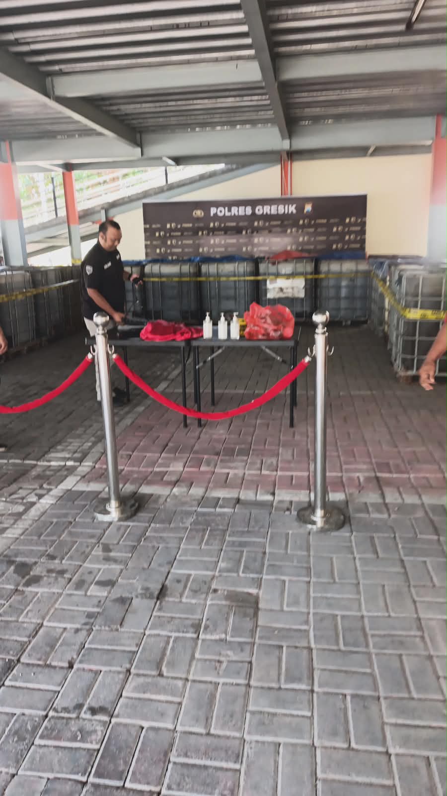 Tim Tipiter Reskrim Polres Gresik Ungkap Skema Besar Penimbunan Solar Bersubsidi, Total 18.000 Liter Diamankan